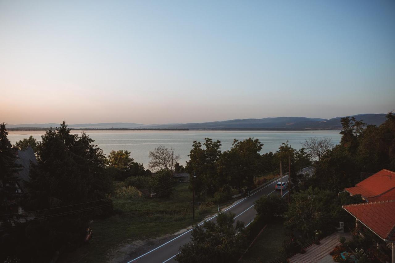 Aparthotel Horizont Dedine à Golubac Extérieur photo