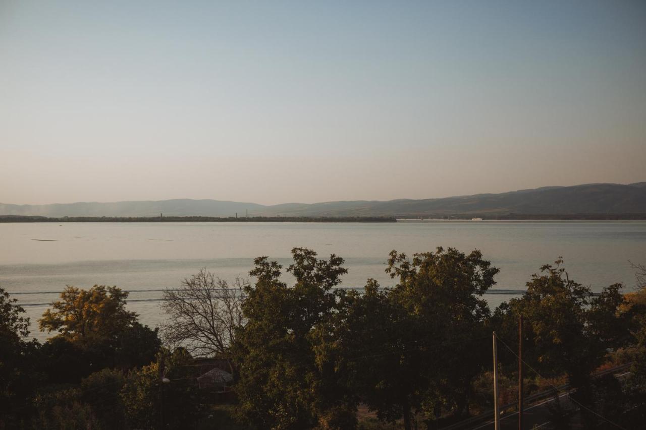 Aparthotel Horizont Dedine à Golubac Extérieur photo