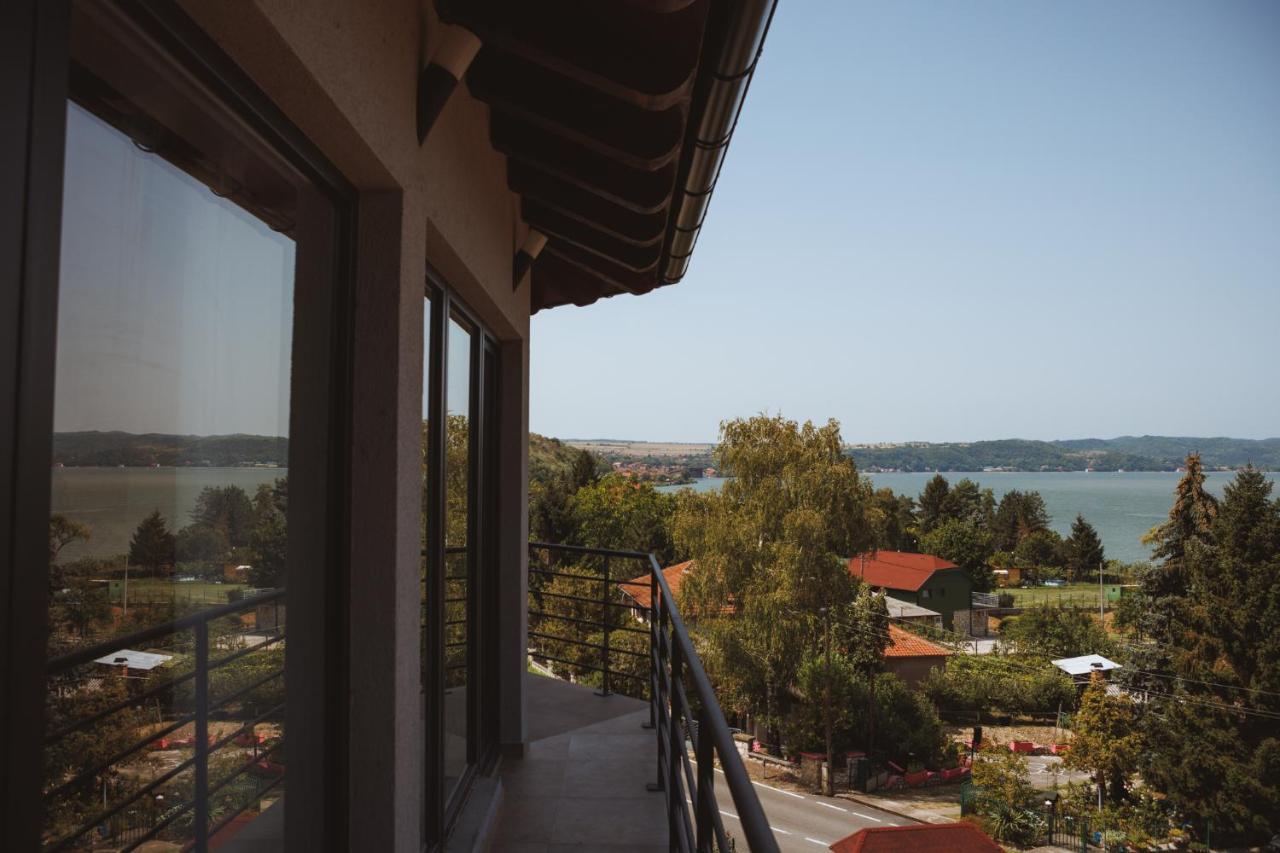 Aparthotel Horizont Dedine à Golubac Extérieur photo